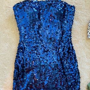 Blue strapless dress